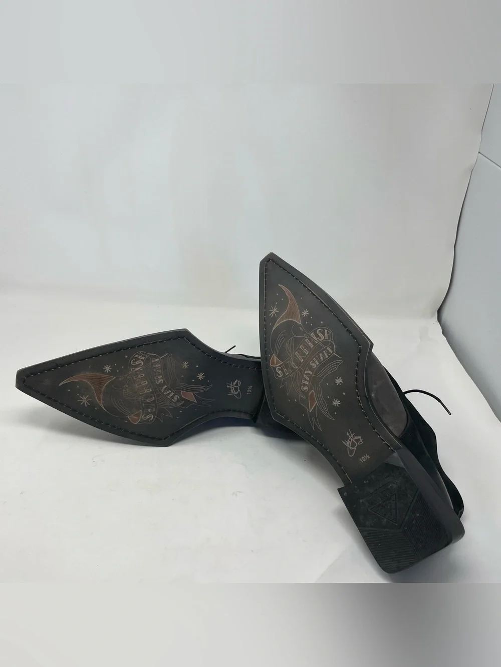John Fluevog Black Lukas Pointed Toe Chukka Boots
